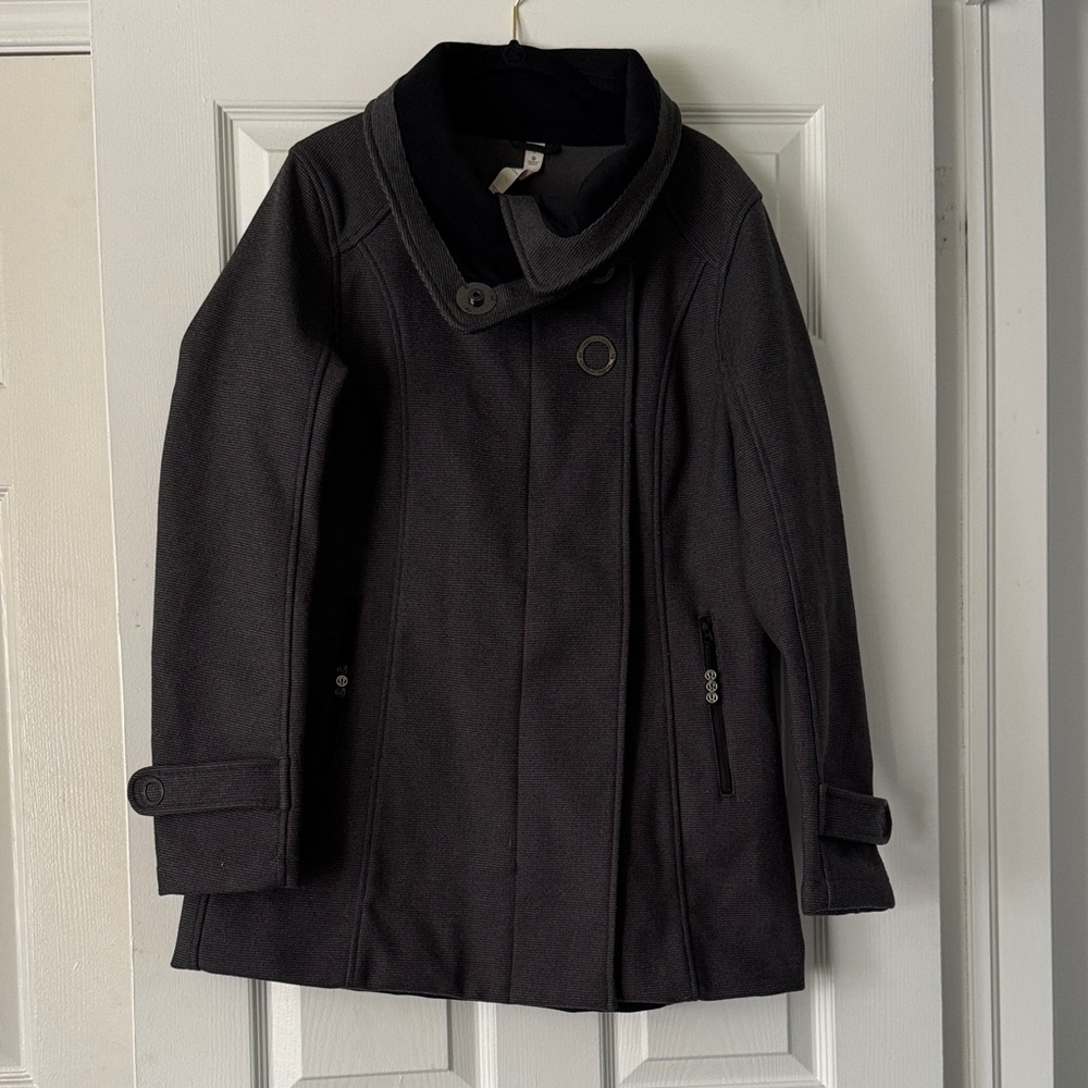 Lululemon Audrey jacket sz 8 great condition